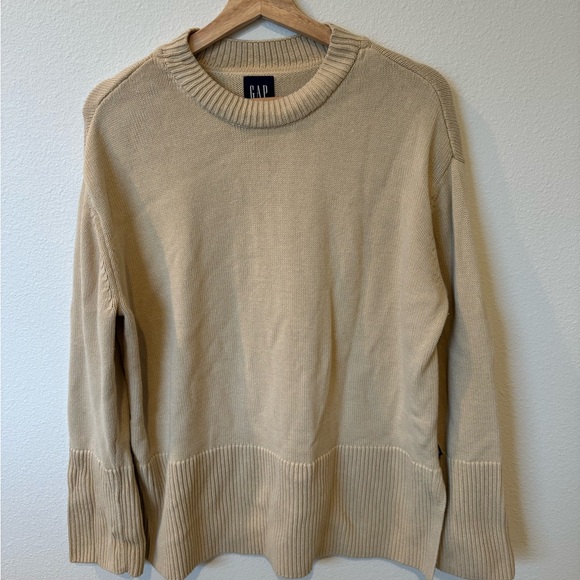 Gap Sweater - Picture 3 of 6